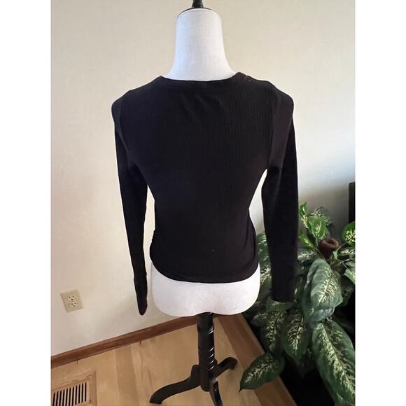 Abercrombie & Fitch Black Ribbed Sweater - Picture 4 of 4